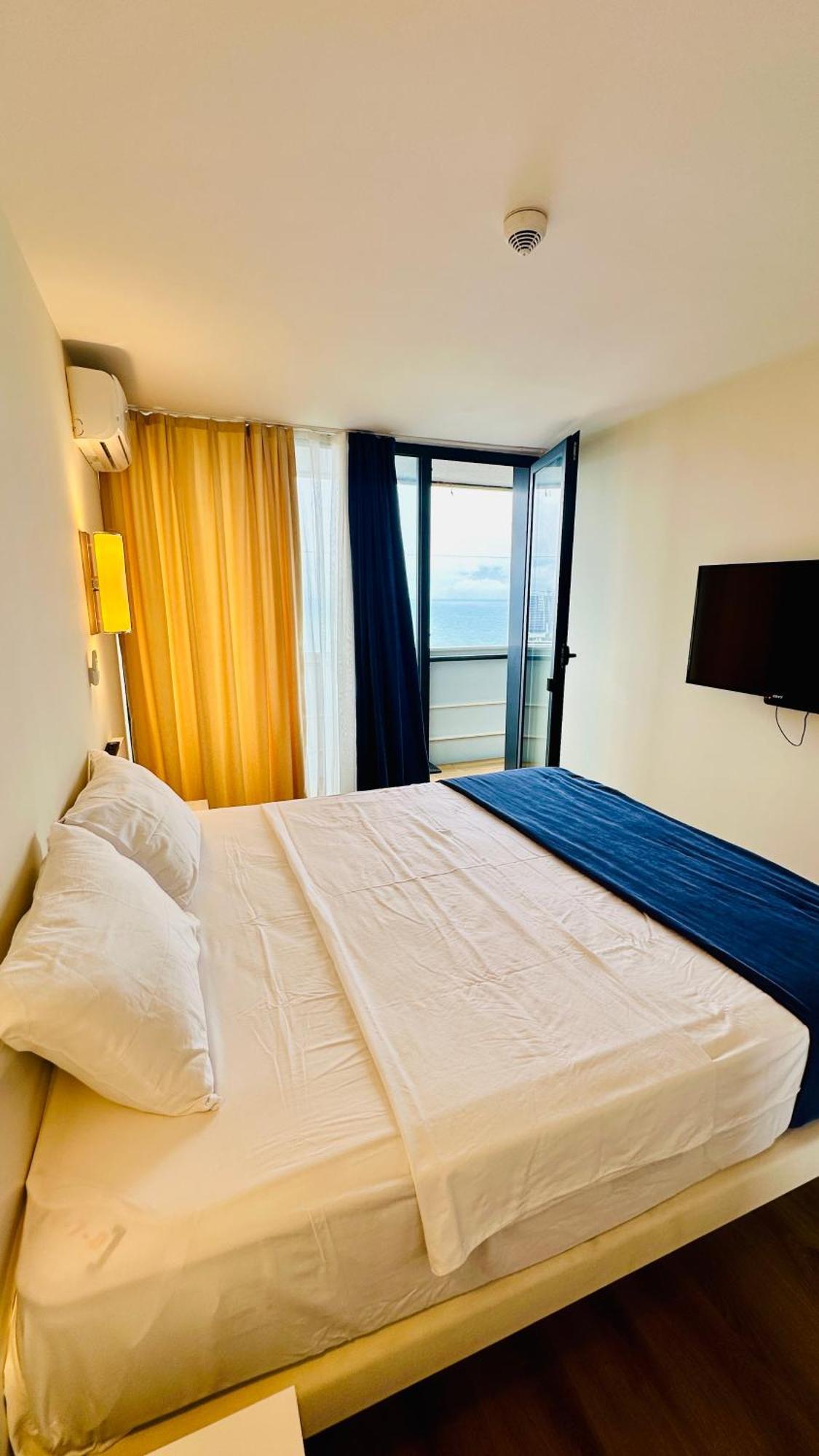New Orbi Batumi Hotel Exterior photo